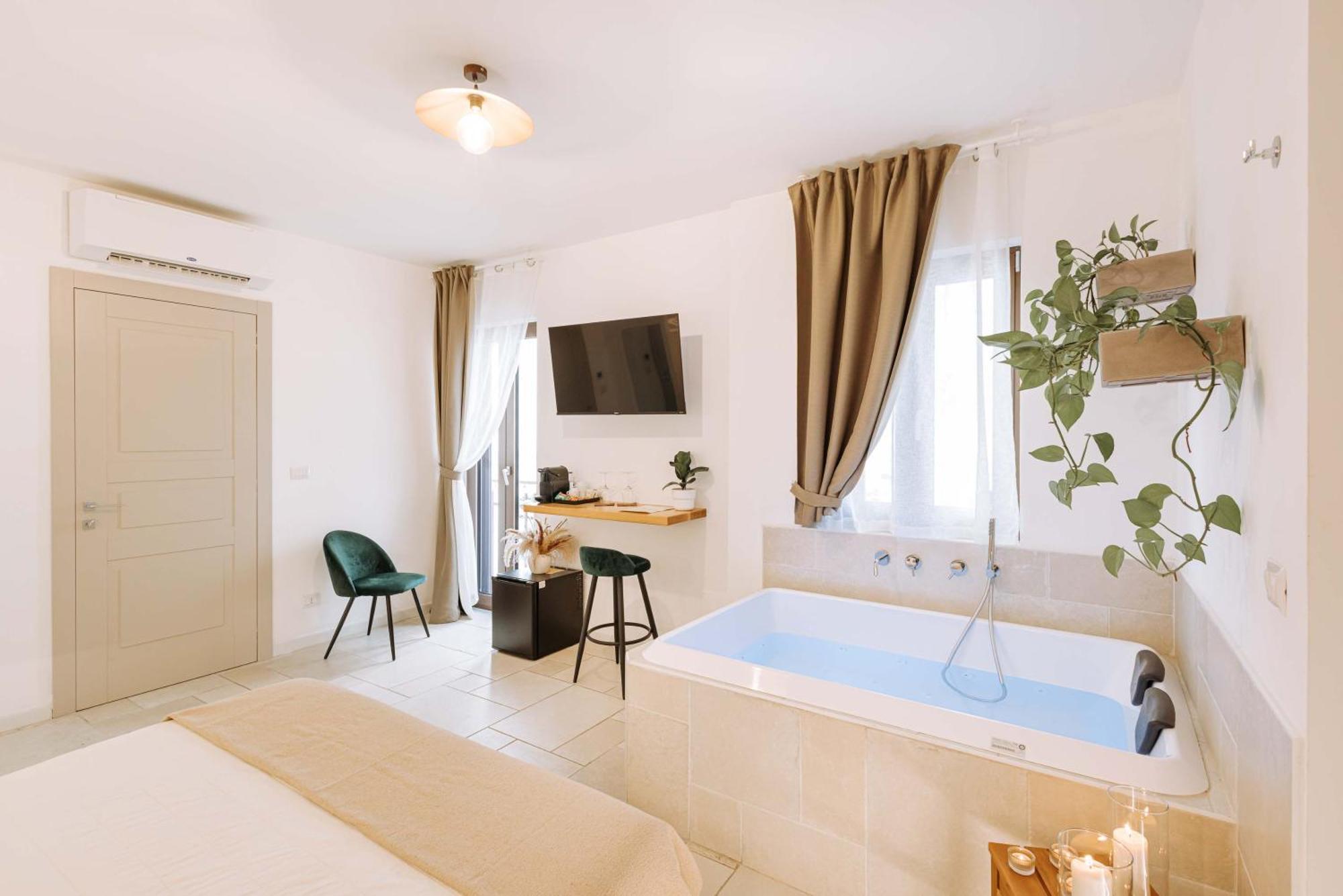 Dirium - Exclusive Rooms Monopoli Luaran gambar