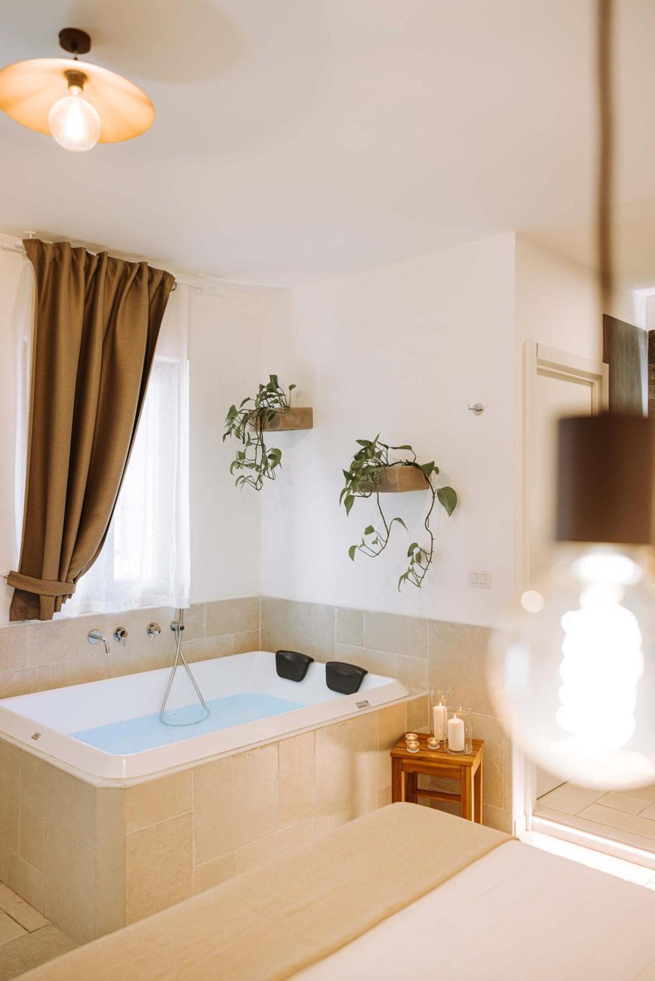 Dirium - Exclusive Rooms Monopoli Luaran gambar