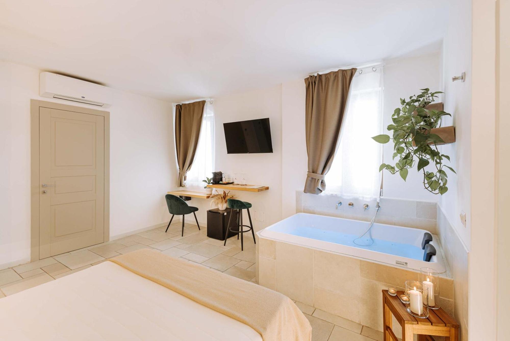 Dirium - Exclusive Rooms Monopoli Luaran gambar
